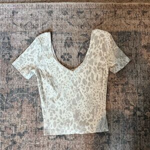 Stylish Gray Leopard Print Women's Top